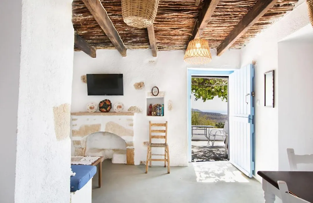 Vatha Traditional Cottage With A View-1