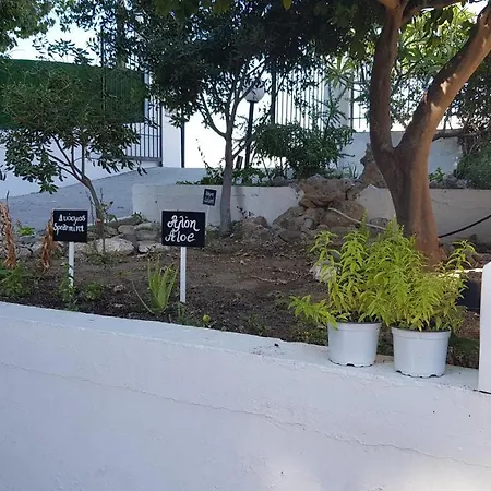 Aspro Spiti Hotel Apartments-2