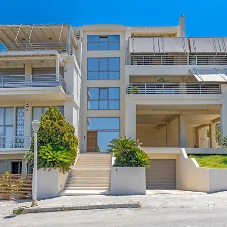 Couple'S Getaway , Modern Amenities & Sophisticated Style-3