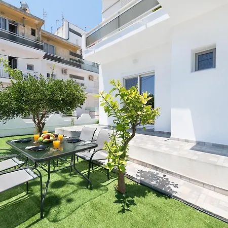 Modern Flat With Garden And Jacuzzi-2
