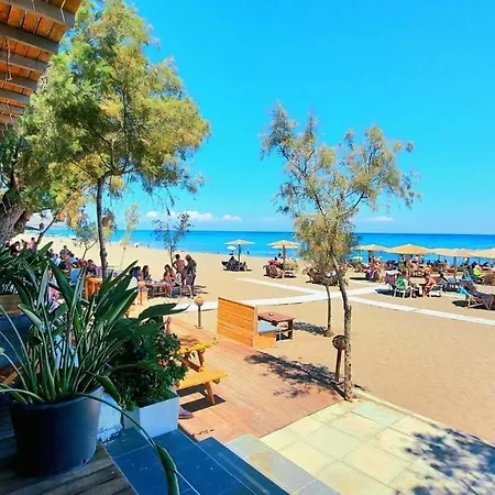 Sotiris Rooms-3