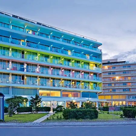 Aquarium View Hotel Adults Only 21 Plus-3