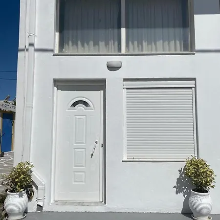 Studio By The Sea-3