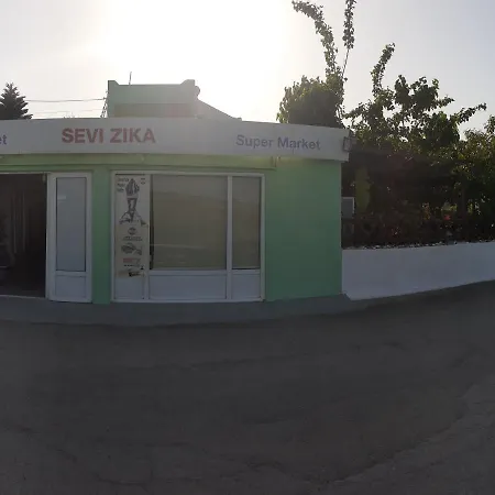Zikas Apartments-3