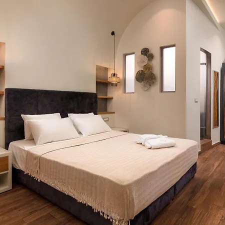 Zoe Suites-3