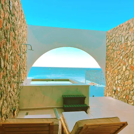 Delfini Beach Hotel & Suites-3