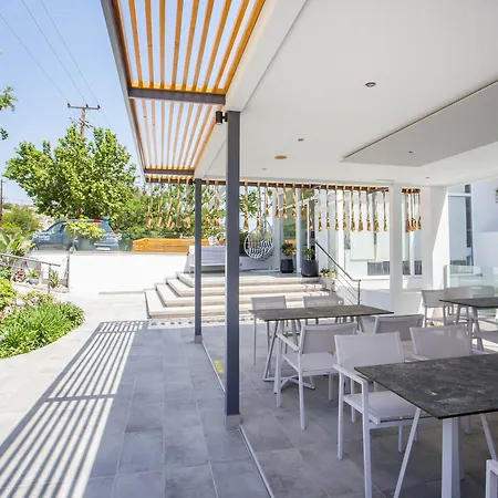 Casastavris - Aparts & Pool Suites-3