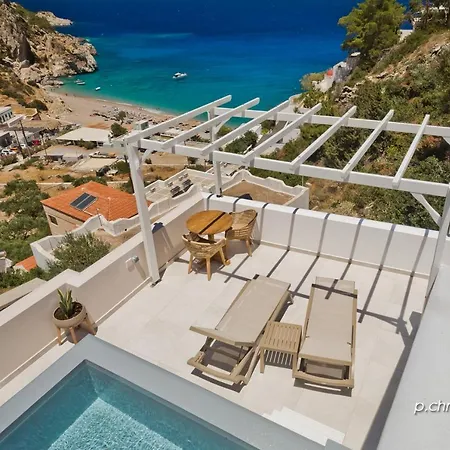 Agnantema Luxury Suites-3