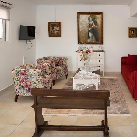 La Maison De Campagne...-2