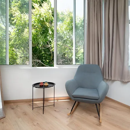 Gravity Downtown Scandi Studio-3