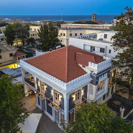 Victoria Mansion A Luxurious Neoclassical Experience-2