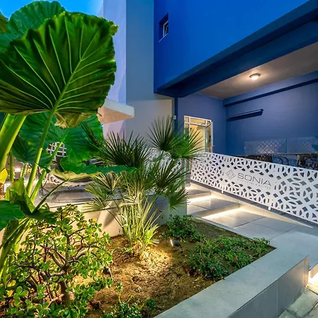 Sonia Hotel & Suites - Adults Only-3