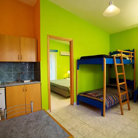 Aspro Spiti Hotel Apartments-3