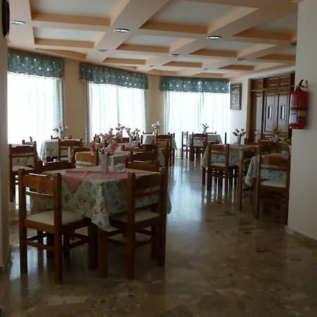 _Kamari Bay Hotel-3