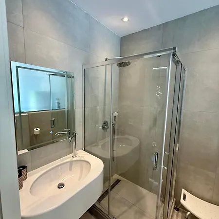 Villa 56 Luxury Apartments-3
