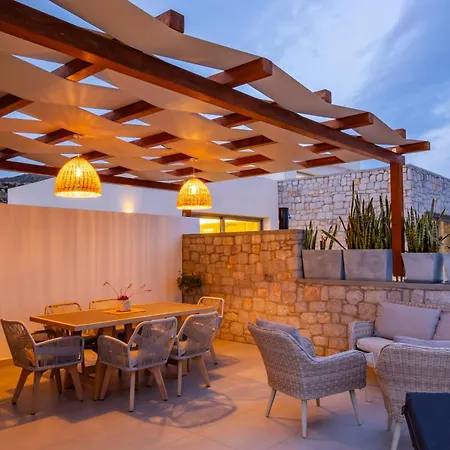 Aros Luxury Villas-2