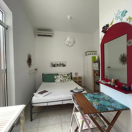 Xenia'S Independent Studio Near Old Town Of Rodos.-3