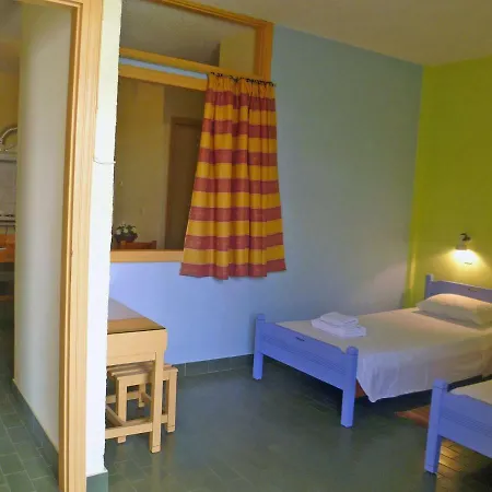 Mamouzelos Hotel Apartments-3