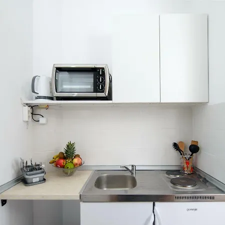 Anna Anton Apartment-3