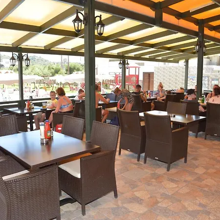 Emerald Hotel-3