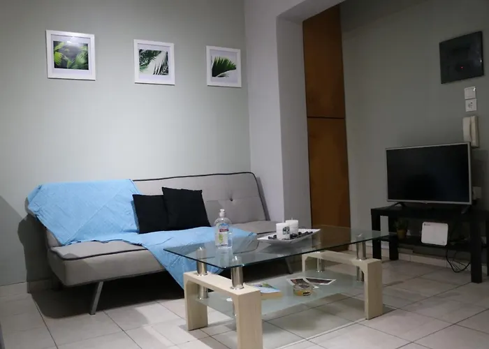 Semi-Basement 50Sqm Apartment Near Kos Citycenter