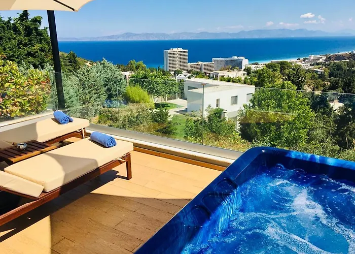 Apartamento Flyviewflatsblue Privatehottub With Seaview Ixia  admite animales