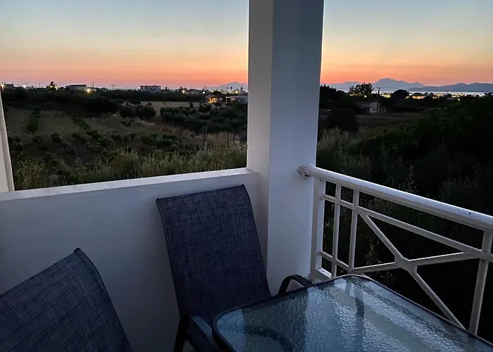 Haustierfreundliches Sunset View Apartment, In Nature - El Greco Apartments No 6 Zipárion