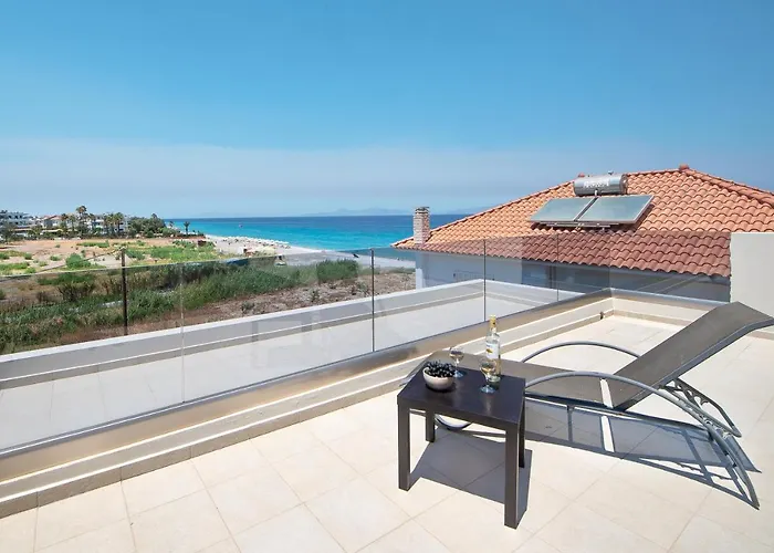 Pet friendly Ixia Breeze 3 Villa