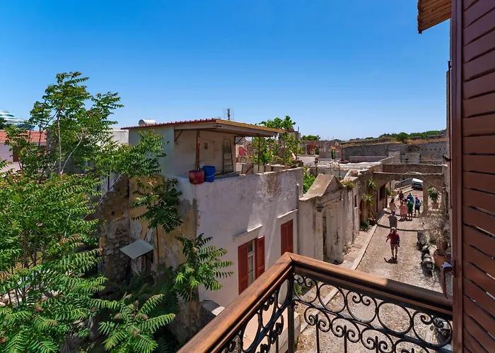 Traditional 3 Bedroom House In The Old Town Rhodes City admite animales