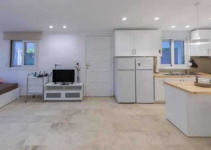 Huisdiervriedelijke Katerlove Beach House Faliraki