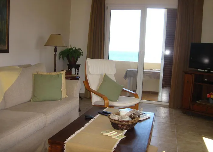 Pet friendly Spacious Seafront Apartment Ixia 