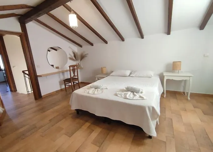 Haustierfreundliches Elektra Apartment-Kallithea