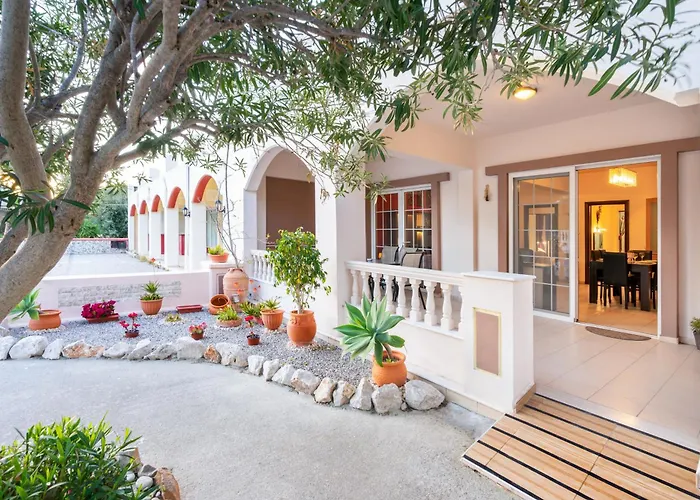 Colonial Family Apartment #4 Ground Floor Faliraki che accetta animali