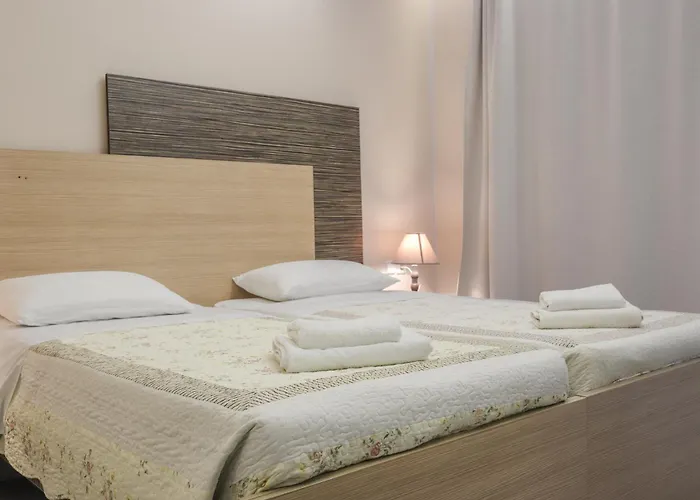 Delfini Beach Hotel & Suites Archangelos 