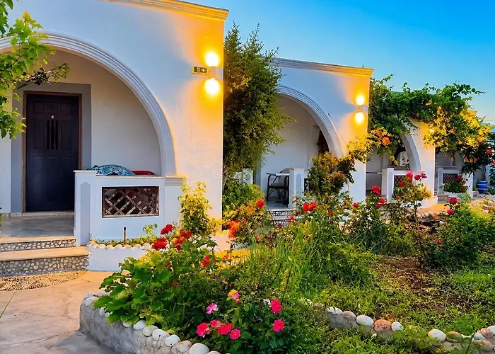 Mihalis Studios Lakki 