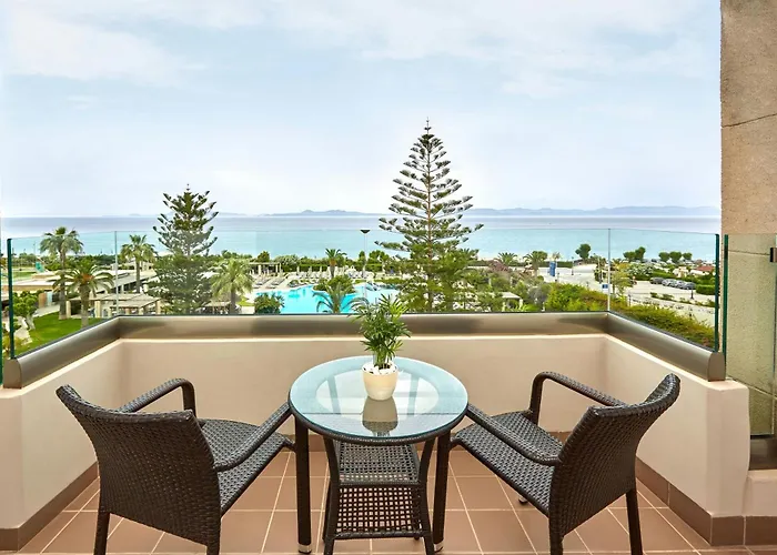 Hotels With Suites In Rhodes City 