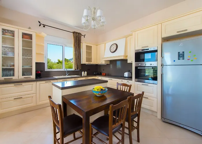 Pet friendly Dipasquale Villa Faliraki
